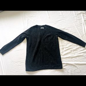 Super comfy black sweater with white specking detail